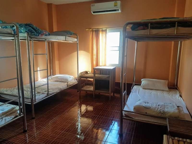 Soutchai Hostel And Tour Company 巴色 外观 照片