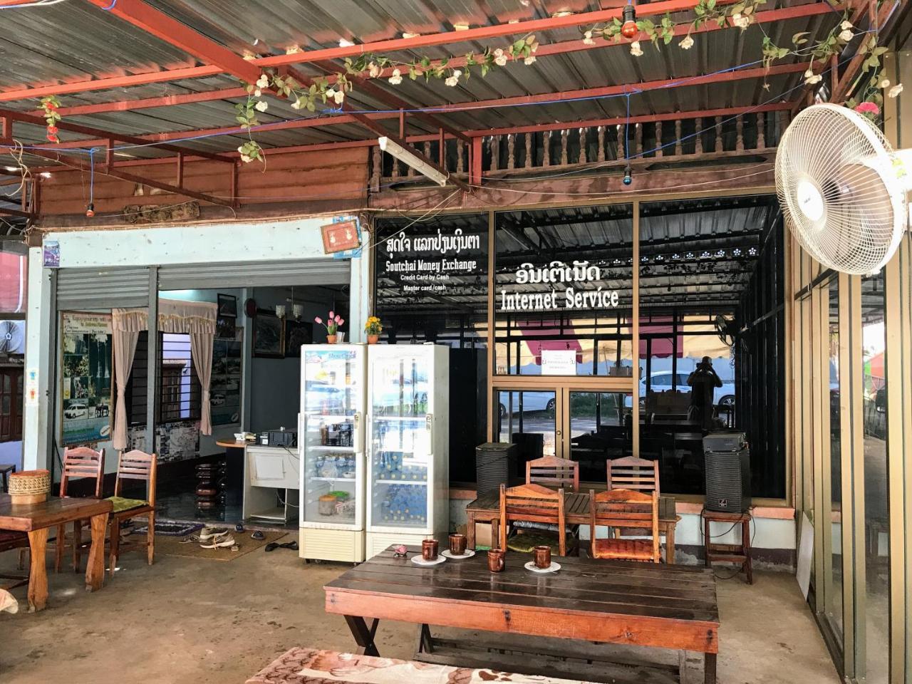 Soutchai Hostel And Tour Company 巴色 外观 照片