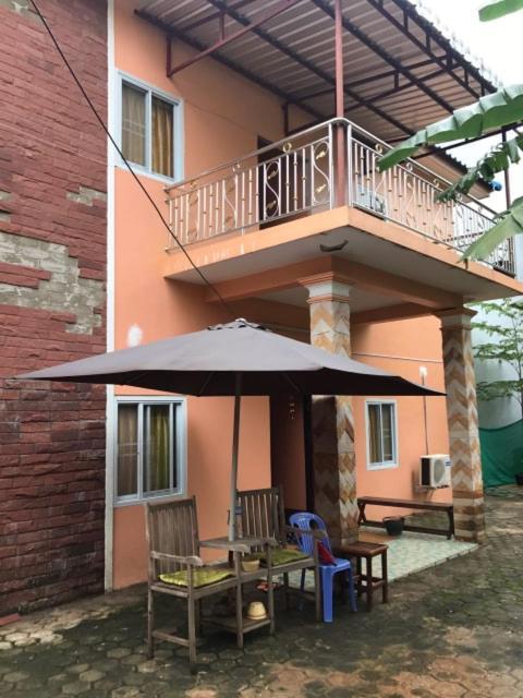Soutchai Hostel And Tour Company 巴色 外观 照片
