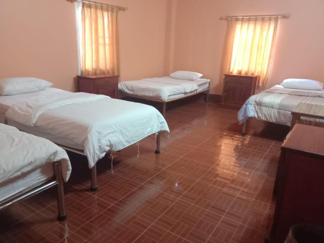Soutchai Hostel And Tour Company 巴色 外观 照片