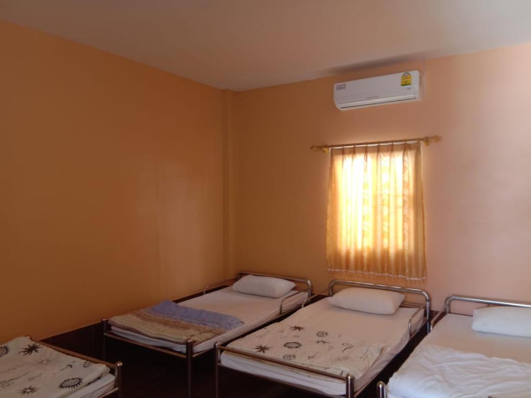 Soutchai Hostel And Tour Company 巴色 外观 照片